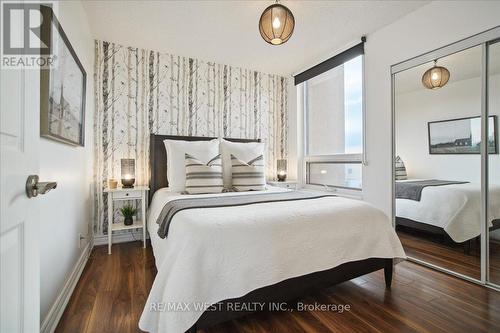 603 - 280 Donlands Avenue, Toronto (Danforth Village-East York), ON - Indoor Photo Showing Bedroom