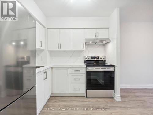 306 - 897 Sheppard Ave West Avenue W, Toronto C06, ON - Indoor Photo Showing Kitchen