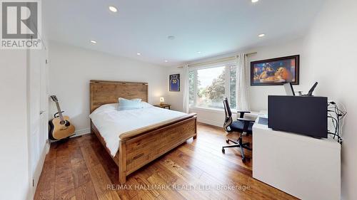 17 Sabrina Court, Richmond Hill (North Richvale), ON - Indoor Photo Showing Bedroom