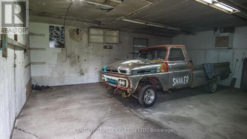 55 Valley Road, Whitchurch-Stouffville, ON - Indoor Photo Showing Garage