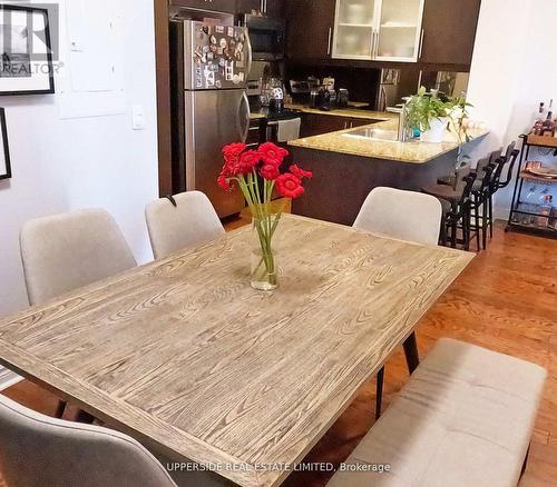 239 - 2885 Bayview Avenue, Toronto (Bayview Village), ON - Indoor Photo Showing Dining Room