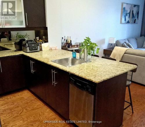 239 - 2885 Bayview Avenue, Toronto (Bayview Village), ON - Indoor Photo Showing Kitchen