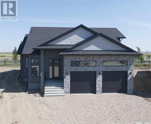 323 Woolf Bay, Saskatoon, SK - Outdoor