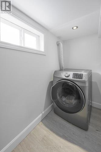 948 Princess Avenue, London, ON - Indoor Photo Showing Laundry Room