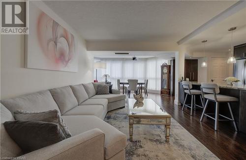 265 Westcourt Place Unit# 206, Waterloo, ON - Indoor Photo Showing Living Room