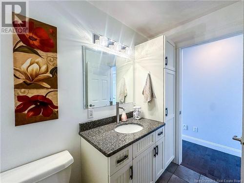 74 Mayfield Street, Moncton, NB - Indoor Photo Showing Bathroom