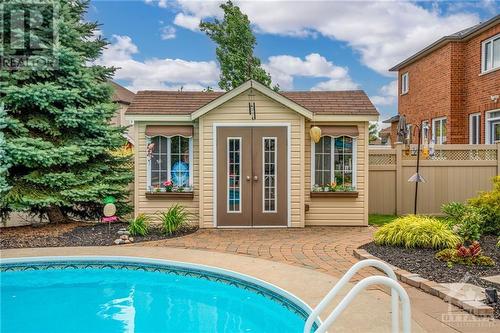 692 Birchland Crescent, Ottawa, ON 