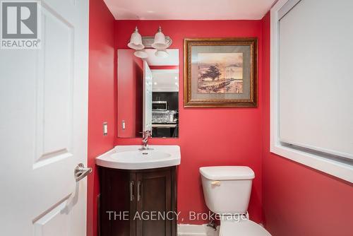 50 Cole Street, Toronto (Regent Park), ON - Indoor Photo Showing Bathroom