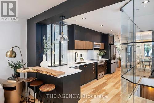 316 Salem Avenue, Toronto, ON - Indoor Photo Showing Kitchen With Double Sink With Upgraded Kitchen