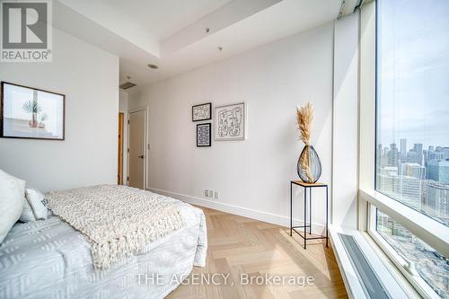 5005 - 180 University Avenue, Toronto C01, ON - Indoor Photo Showing Bedroom