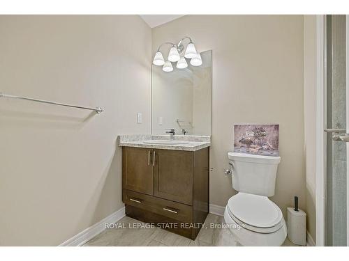 B-16 Prospect Ave, St. Catharines, ON - Indoor Photo Showing Bathroom