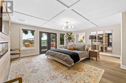 14621 Niagara River Parkway, Niagara-On-The-Lake, ON - Indoor Photo Showing Bedroom