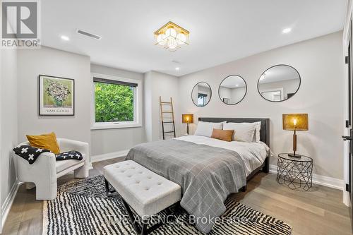 14621 Niagara River Parkway, Niagara-On-The-Lake, ON - Indoor Photo Showing Bedroom