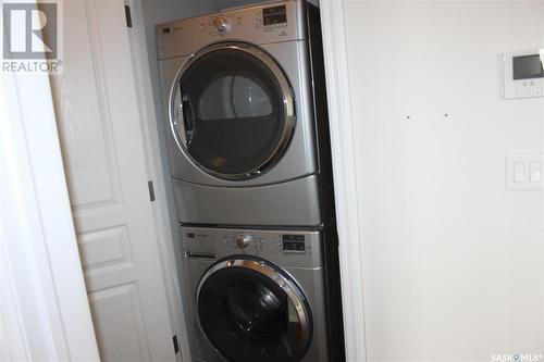 307 1715 Badham Boulevard, Regina, SK - Indoor Photo Showing Laundry Room