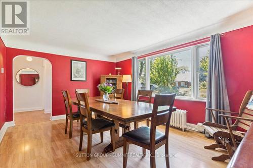 2076 Churchill Avenue, Burlington (Freeman), ON - Indoor Photo Showing Dining Room