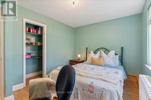 2076 Churchill Avenue, Burlington (Freeman), ON - Indoor Photo Showing Bedroom