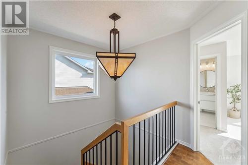 hardwood stairs - 7 Windhurst Drive, Ottawa, ON - Indoor Photo Showing Other Room