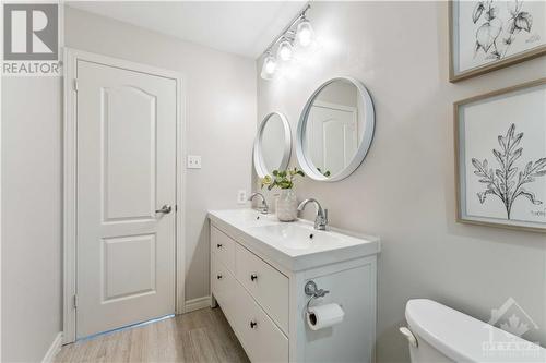 double sink vanity - 7 Windhurst Drive, Ottawa, ON - Indoor Photo Showing Bathroom