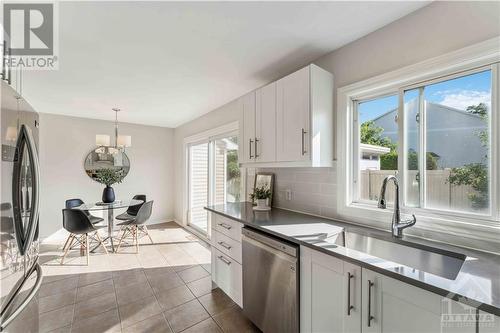 stainless steel appliances - 7 Windhurst Drive, Ottawa, ON - Indoor Photo Showing Kitchen With Upgraded Kitchen