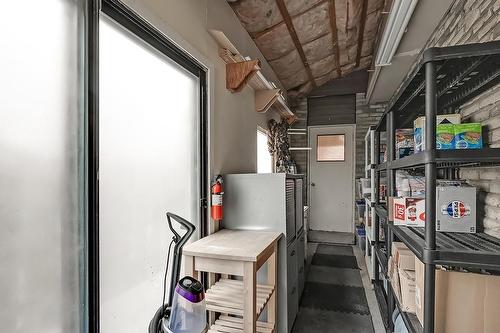 4 season utility room, access to garage - 2450 Malcolm Crescent, Burlington, ON 