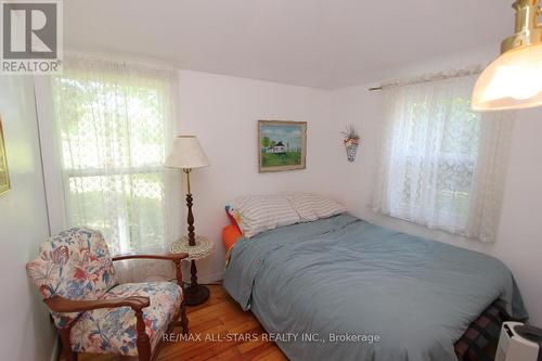 54 Laxton Twp 5Th Line, Kawartha Lakes, ON - Indoor Photo Showing Bedroom