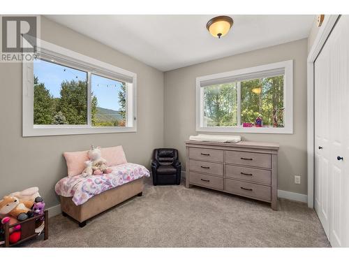 38 West Poirier Road, Sicamous, BC - Indoor Photo Showing Bedroom