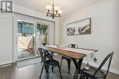 60 - 1055 Shawnmarr Road, Mississauga, ON - Indoor Photo Showing Dining Room