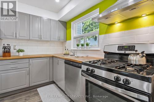 60 - 1055 Shawnmarr Road, Mississauga, ON - Indoor Photo Showing Kitchen