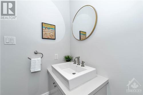 140 Glebe Avenue, Ottawa, ON - Indoor Photo Showing Bathroom
