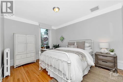 140 Glebe Avenue, Ottawa, ON - Indoor Photo Showing Bedroom