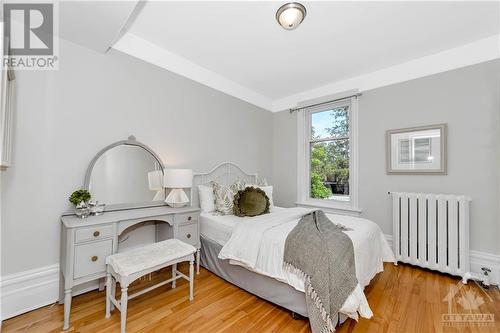 140 Glebe Avenue, Ottawa, ON - Indoor Photo Showing Bedroom