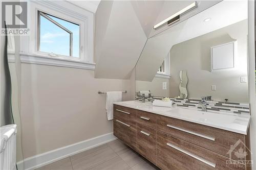 140 Glebe Avenue, Ottawa, ON - Indoor Photo Showing Bathroom