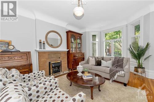 140 Glebe Avenue, Ottawa, ON - Indoor Photo Showing Living Room With Fireplace