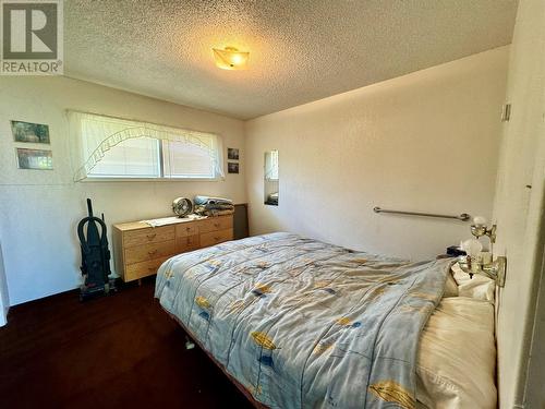 921 91A Avenue, Dawson Creek, BC - Indoor Photo Showing Bedroom