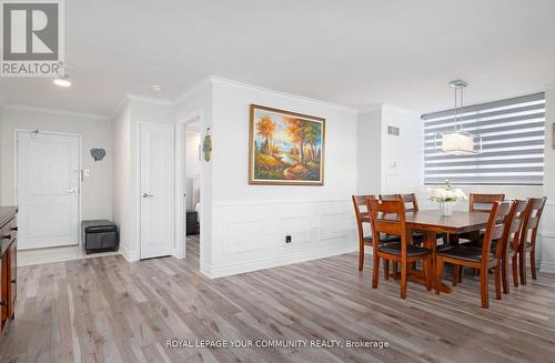 1601 - 7601 Bathurst Street, Vaughan, ON - Indoor Photo Showing Dining Room