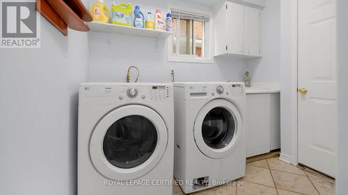 35 Turtlecreek Boulevard, Brampton, ON - Indoor Photo Showing Laundry Room