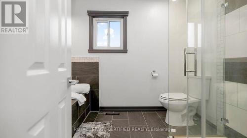 35 Turtlecreek Boulevard, Brampton, ON - Indoor Photo Showing Bathroom