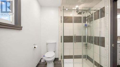 35 Turtlecreek Boulevard, Brampton, ON - Indoor Photo Showing Bathroom