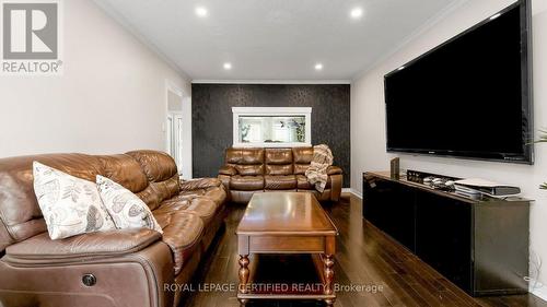 35 Turtlecreek Boulevard, Brampton, ON - Indoor Photo Showing Other Room