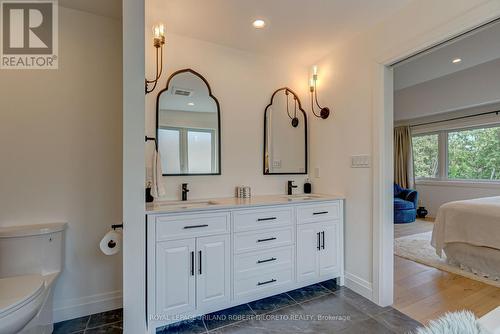 119 Duke Street, Middlesex Centre (Komoka), ON - Indoor Photo Showing Bathroom