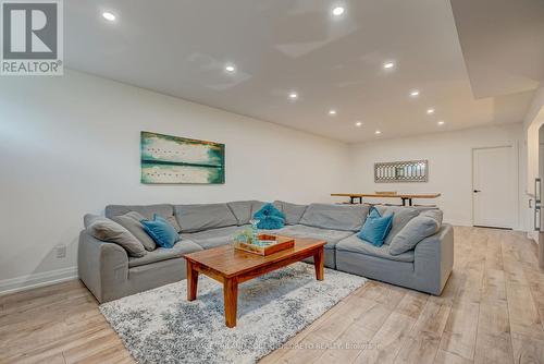 119 Duke Street, Middlesex Centre (Komoka), ON - Indoor Photo Showing Living Room