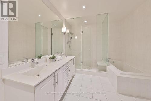 2201 - 1 Hurontario Street, Mississauga (Port Credit), ON - Indoor Photo Showing Bathroom