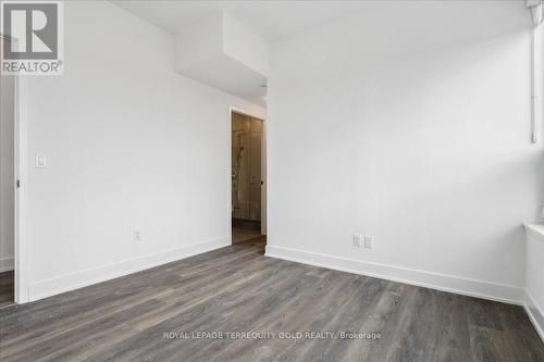 1419 - 2489 Taunton Road, Oakville, ON - Indoor Photo Showing Other Room