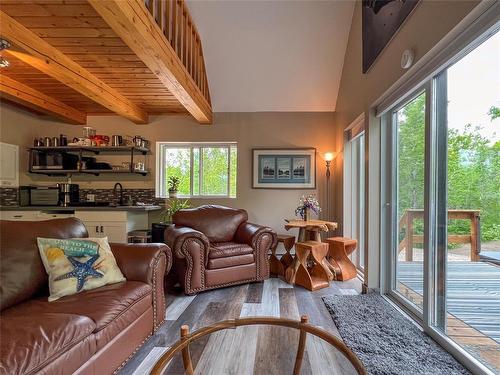 1 Sand Lake Road, Ditch Lake, MB - Indoor Photo Showing Living Room