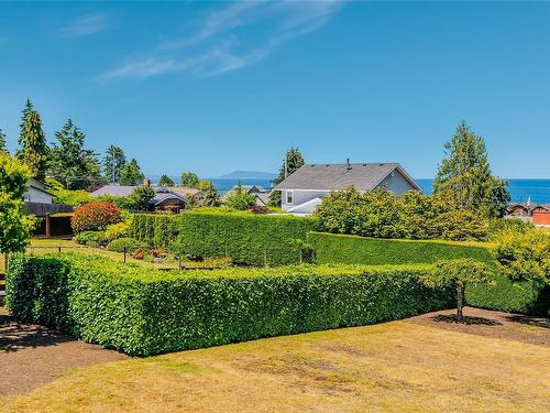 285 Hoylake Rd West, Qualicum Beach, BC 