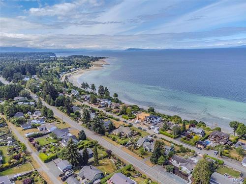 285 Hoylake Rd West, Qualicum Beach, BC 