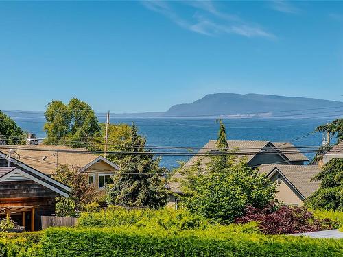 285 Hoylake Rd West, Qualicum Beach, BC 