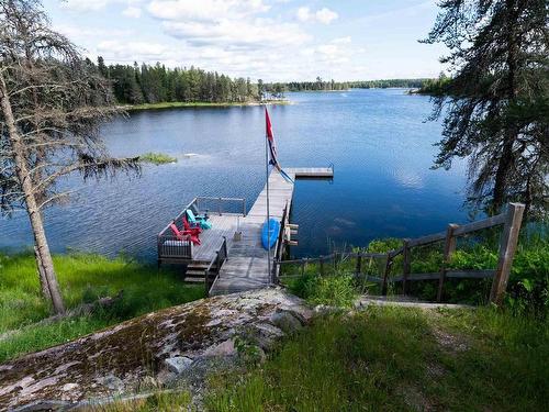 182 Eagle Bay Road, Kenora, ON 