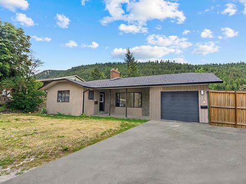 2263 Qu'Appelle Blvd, Kamloops, BC - Outdoor