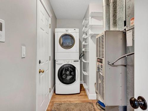 44-1951 Lodgepole Drive, Kamloops, BC - Indoor Photo Showing Laundry Room